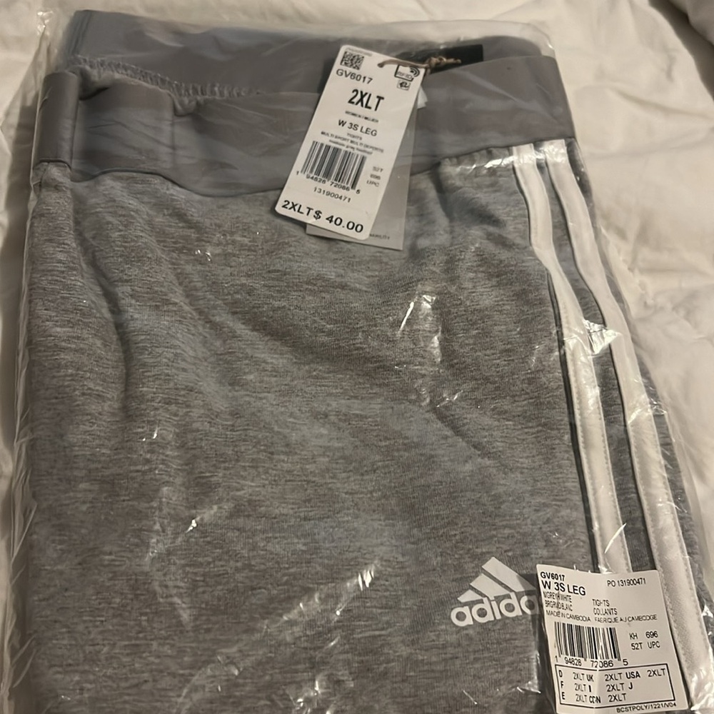 Adidas Essentials Leggings | Heather Grey | Woman XXL Tall - Picture 5 of 5